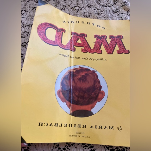 💥Completely Mad A History of Comic Book & Magazine💥 1991 - Picture 7 of 8